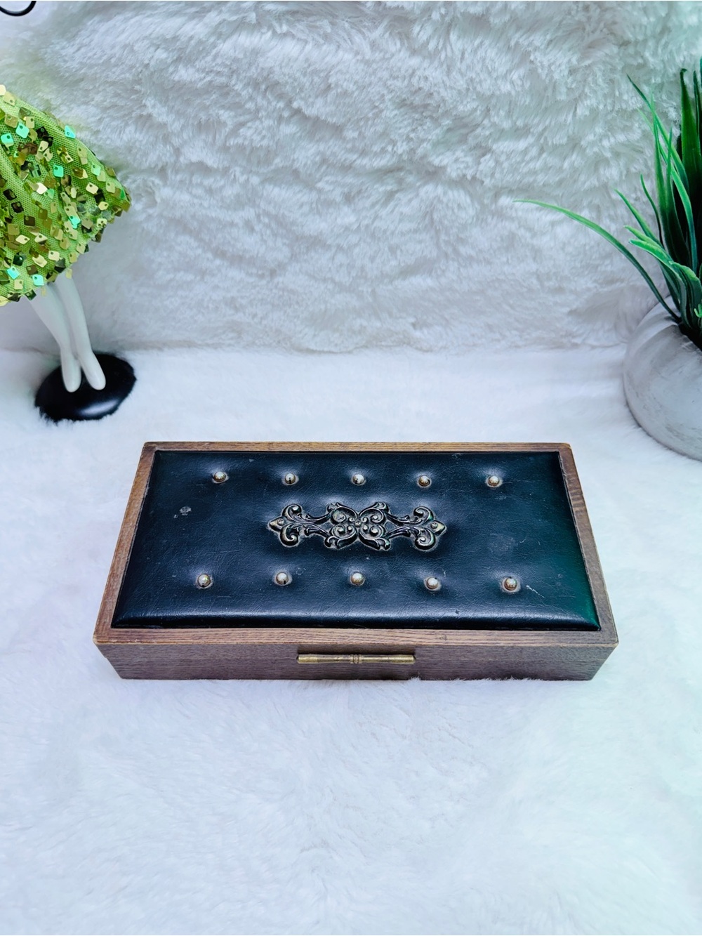 Vintage Black Leather Look & Wood Jewelry Box w/Red Velvet Interior 🔥 - Picture 1 of 6